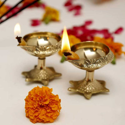 Brass Kuber Diya with Turtle Base, Engraved Design Diyas for Pooja, Diwali and Return Gifts